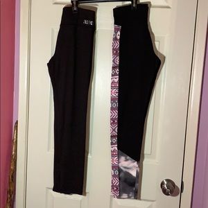 2 pairs of Justice leggings (14/16)